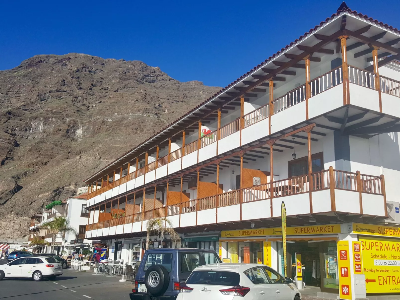 Wohnung mit Aussicht auf Meer und Klippen-Buiten