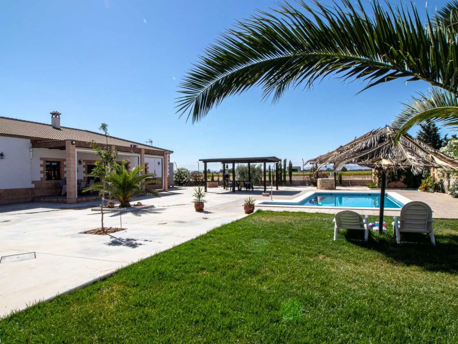 Villa Paquita Landhaus-Buiten