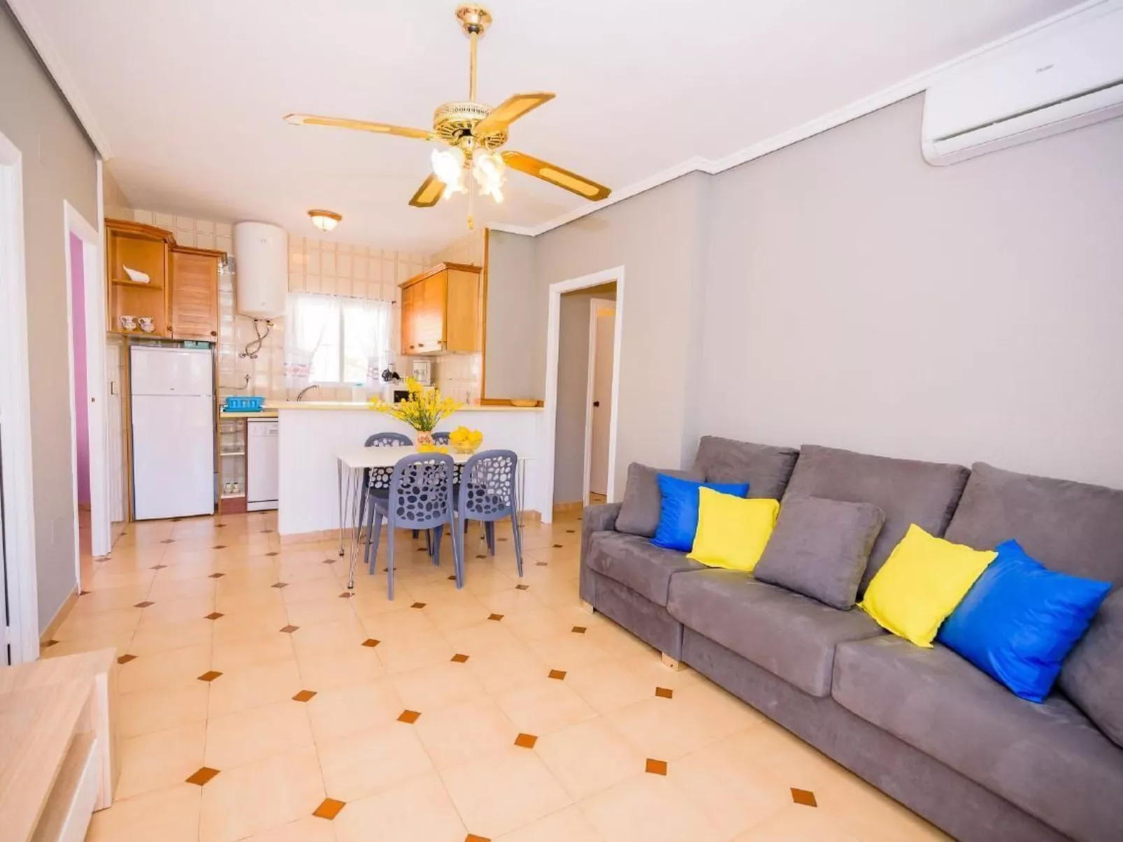 "Limonka" mit eigener Terrasse-Binnen