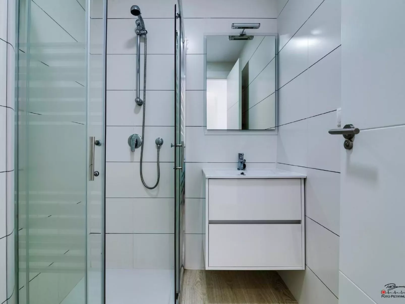 "Pinada Beach" mit Schwimmbad-Image-tags.info