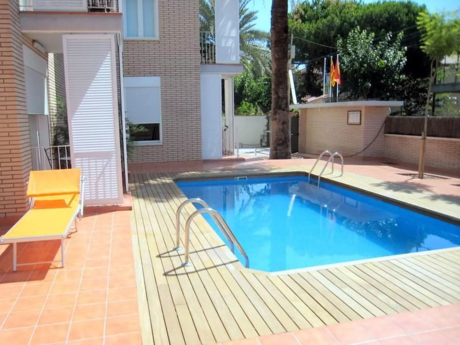 "Caru" mit Terrasse-Buiten