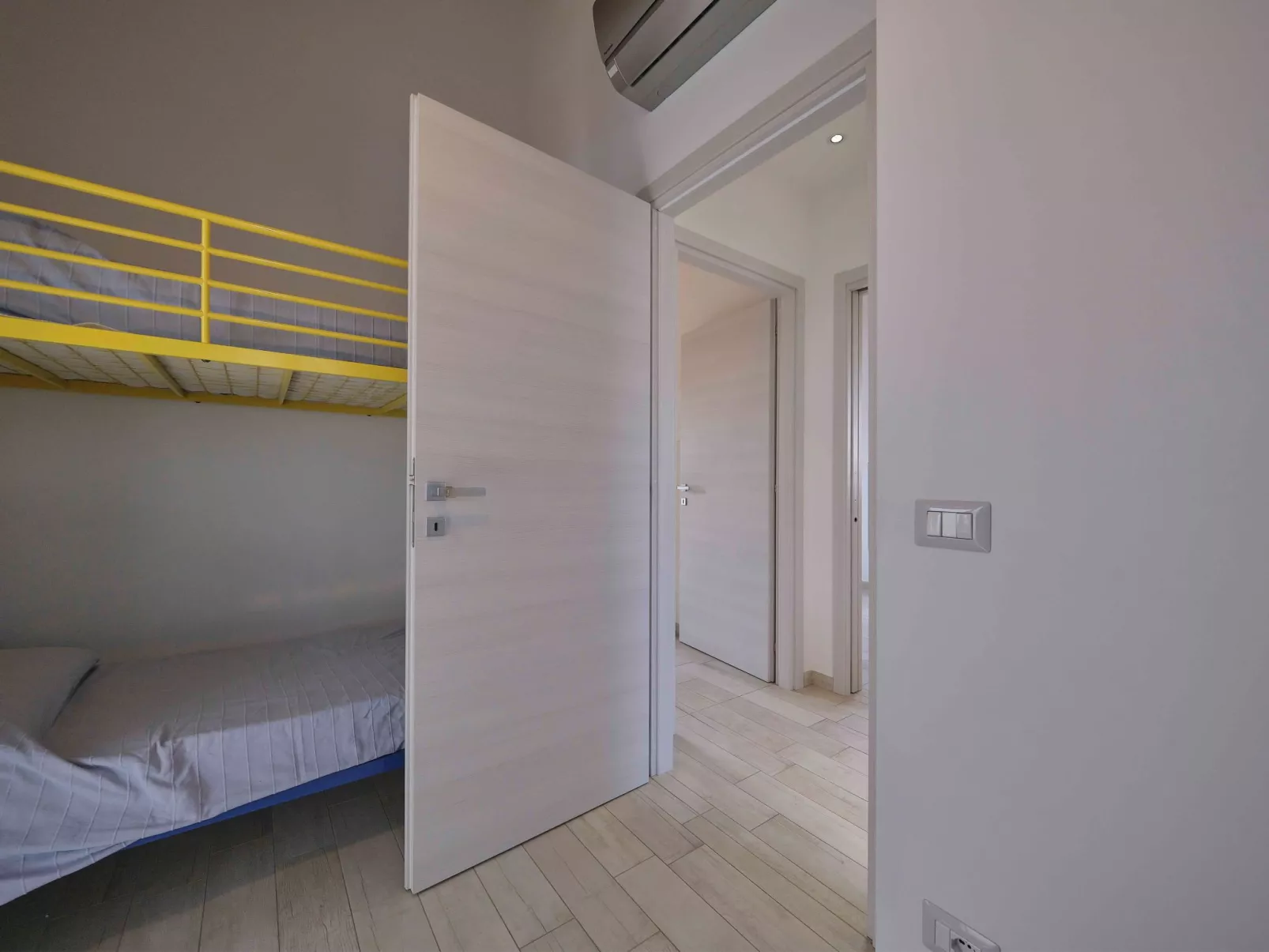 Schönes Ferienhaus Villetta Batik-Image-tags.info