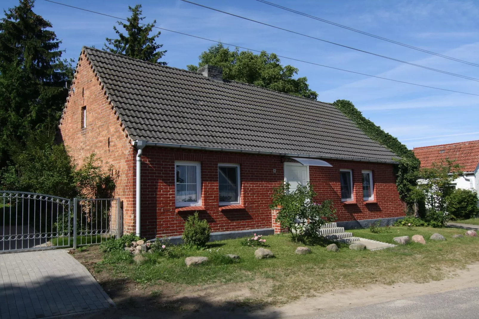 Ferienhaus Mohnblume-Buitenkant zomer