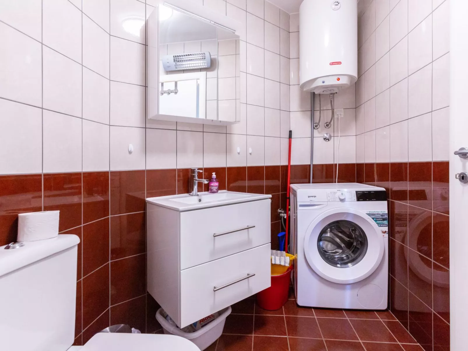 In Medulin mit Grill, Garten und gemeinsamem Pool-Binnen