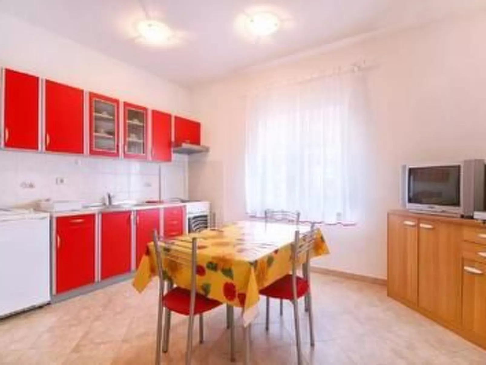 Für 4 Personen ca. 40 m&sup2; in Medulin, Istrien (Medulin und Umgebung)-Image-tags.info