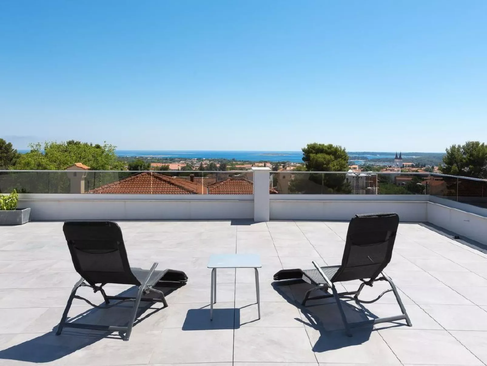 Villa Histra-Image-tags.info