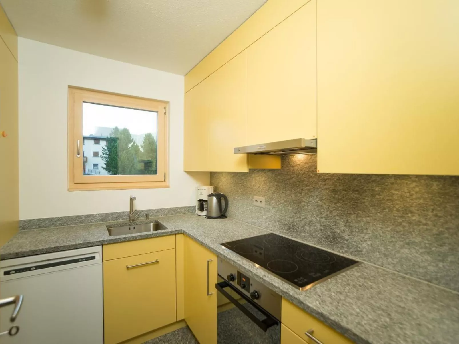 Chesa Arnica Whg 3-Binnen