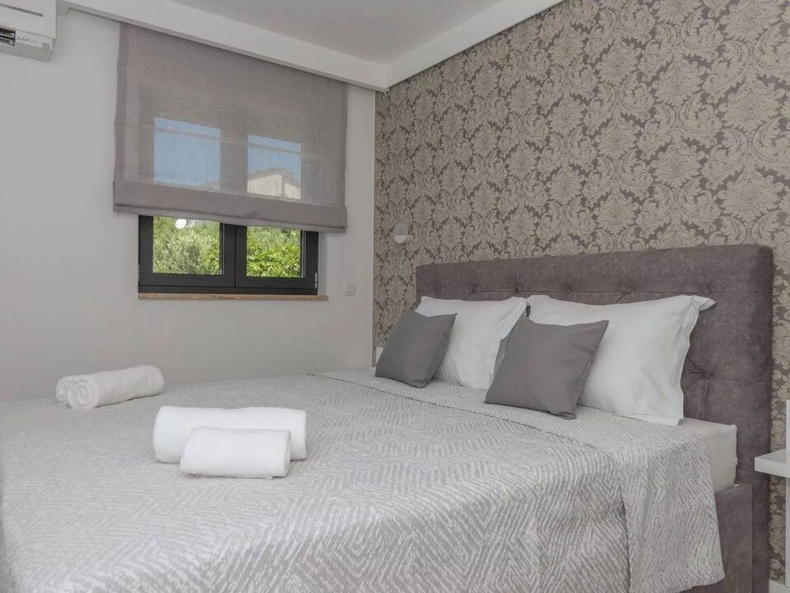 Villa VID-Image-tags.info