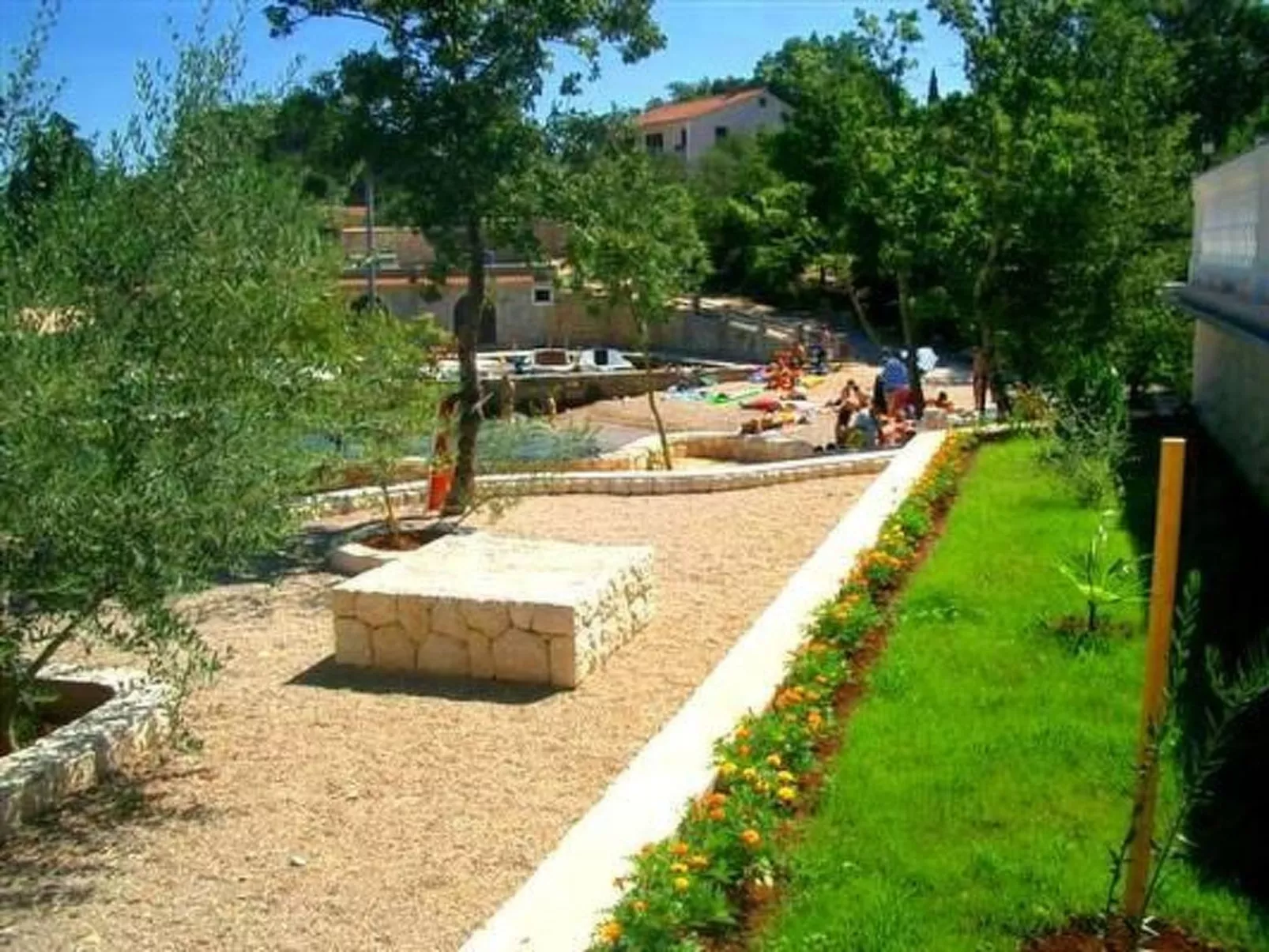 Mit Blick auf das Wasser-Buiten