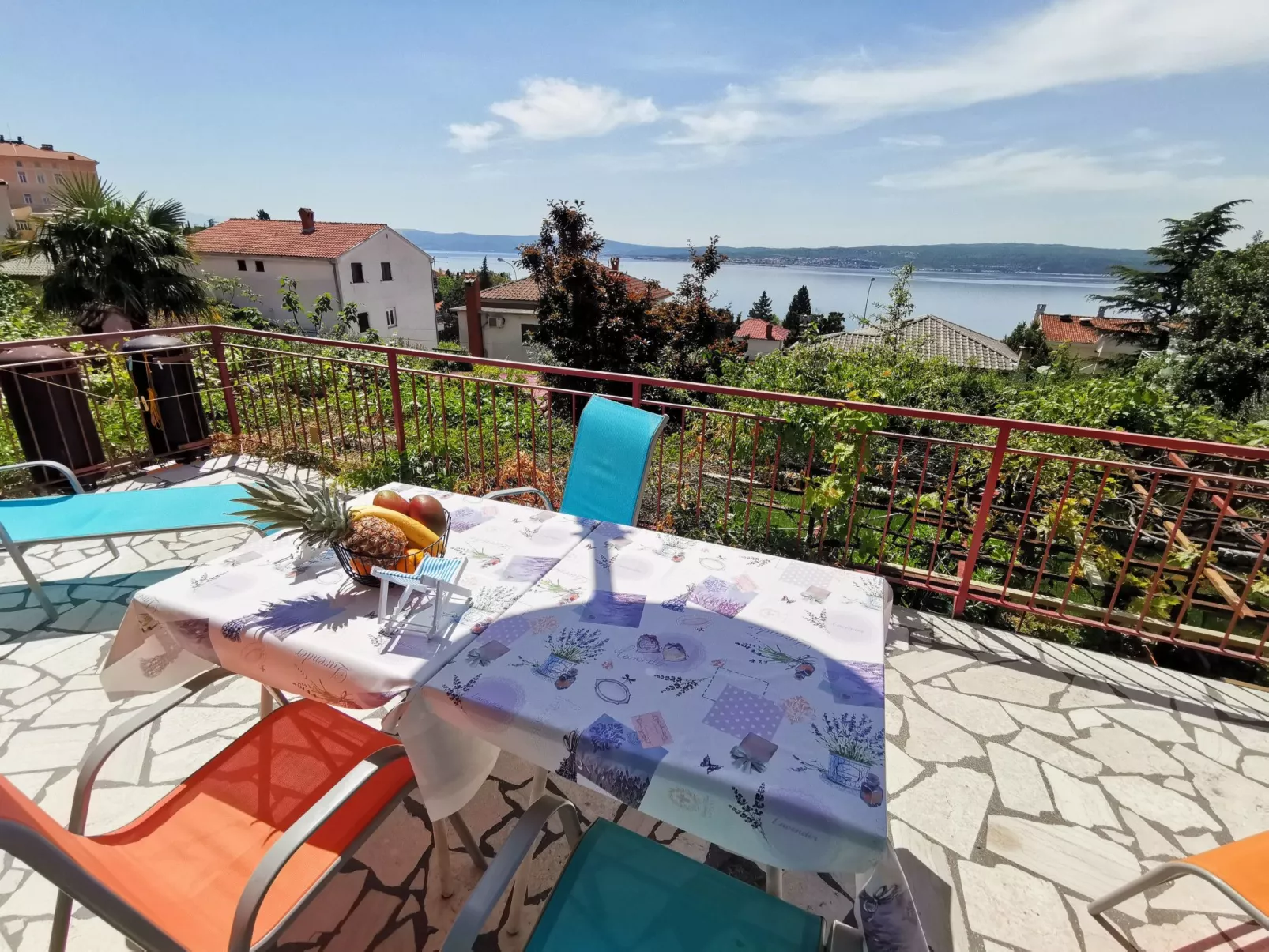 Wohnung für 4 Pers. mit Terrasse-Buiten