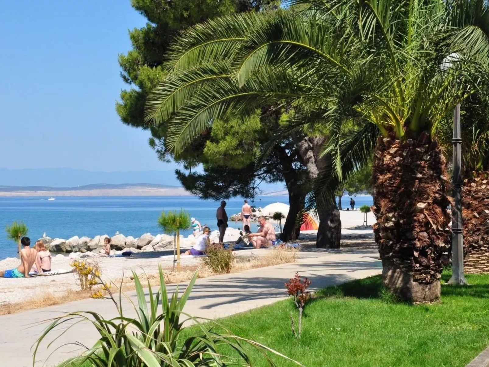Wohnung mit Balkon und Meerblick-Buiten