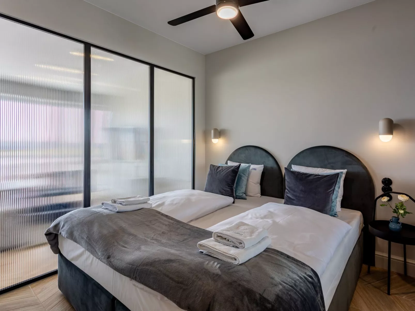 Concha mit Blick auf den Hafen-Image-tags.info