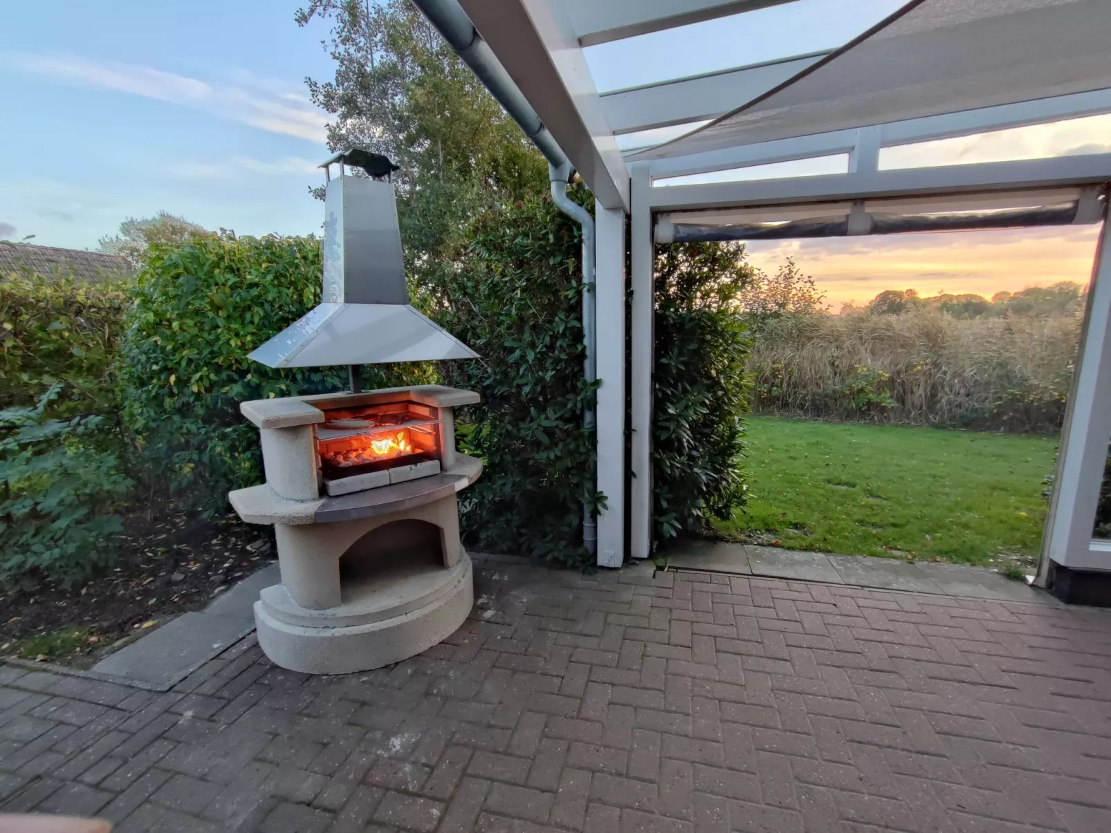 Nurdachhaus Klabautermann mit Terrasse und Garten-Buiten