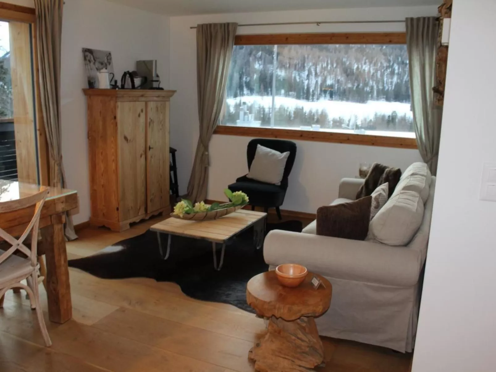 Chesa La Tegia-Binnen