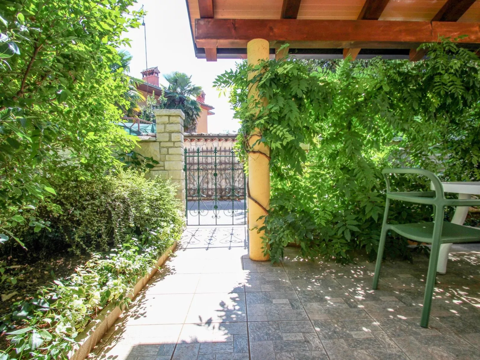 "Viviana" direkt am Strand-Buiten