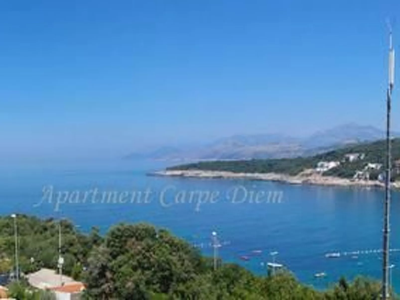 Gemütliche Wohnung mit Meerblick vom Balkon aus-Buiten