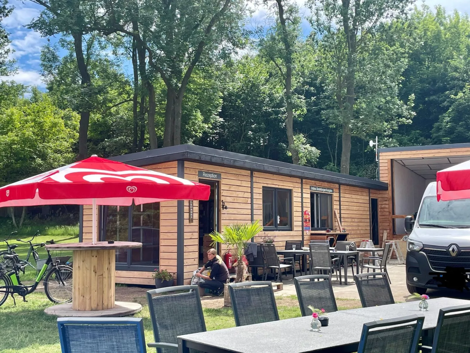 In Dahmen Terrasse und Grill-Buiten