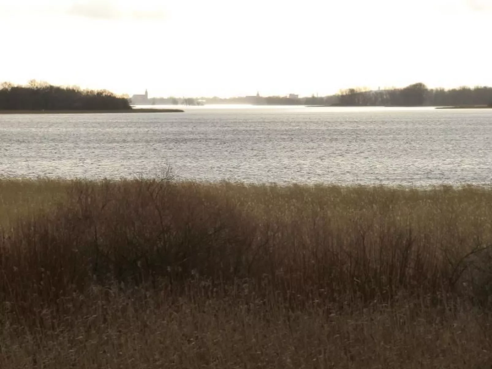 Appartement mit Blick auf das Wasser-Buiten