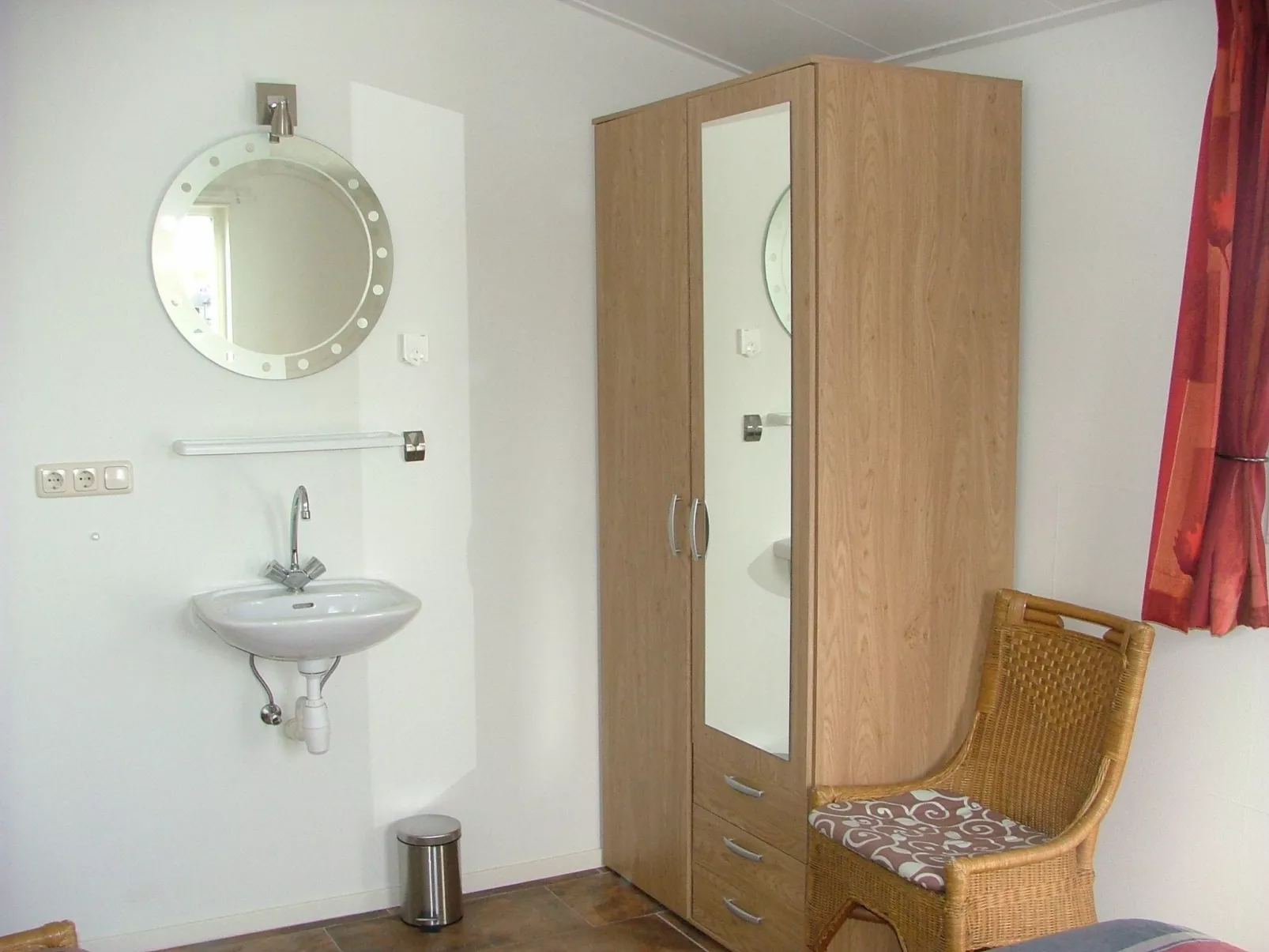 Boot "De Frijheit" mit Blick auf das Wasser-Binnen