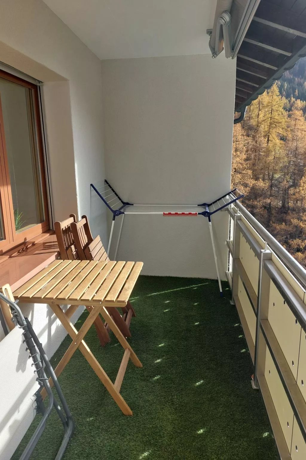 Renoviertes Studio mit mäjestätischer Aussicht-Binnen