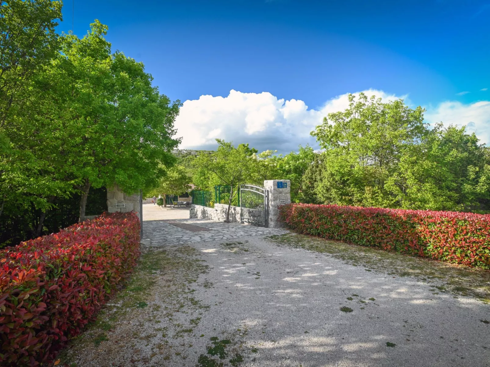 Freistehendes Ferienhaus in Duge Njive mit Privatem Pool-Image-tags.info