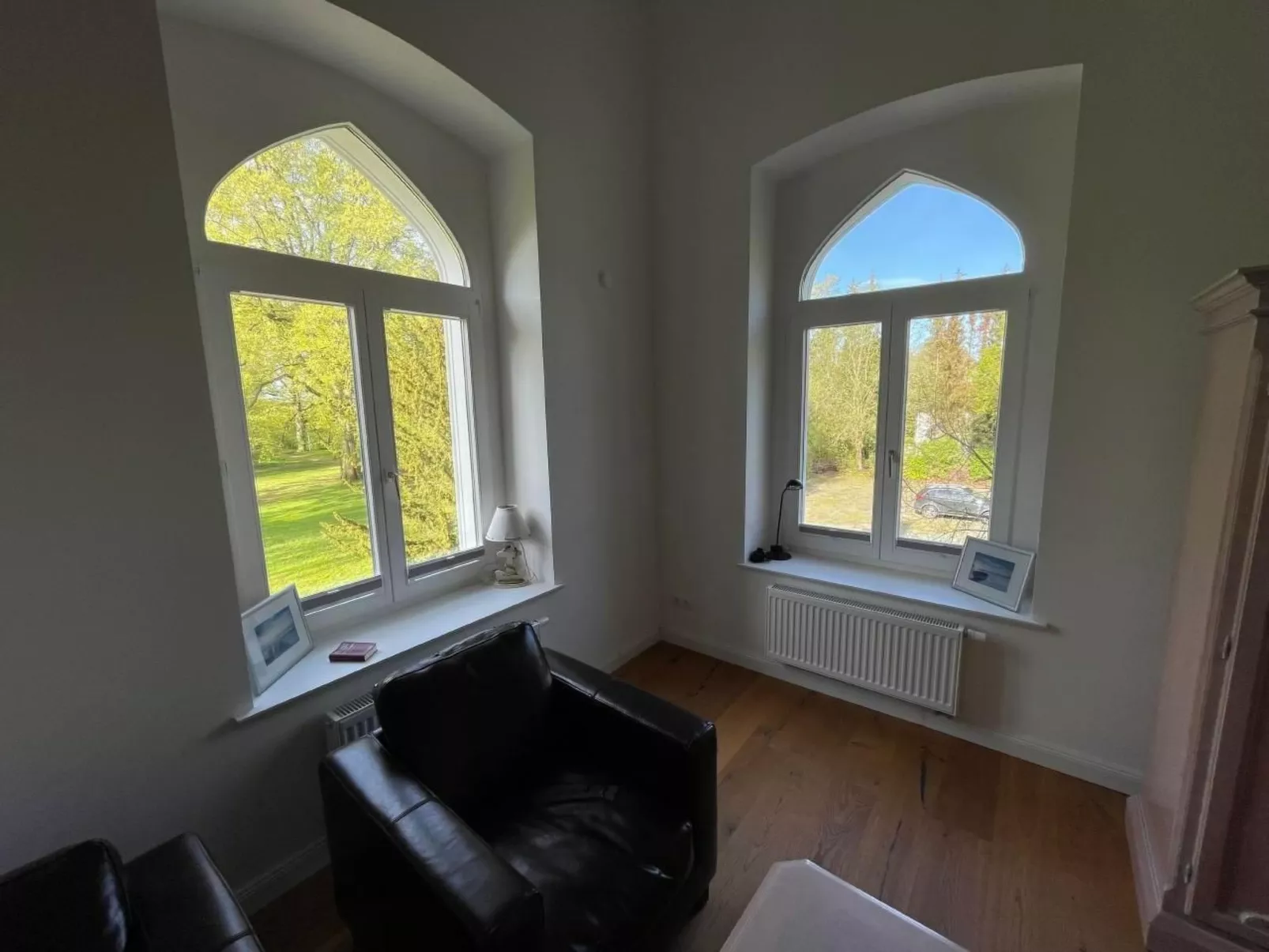 Weisses Traumschloss an der Ostsee-Binnen