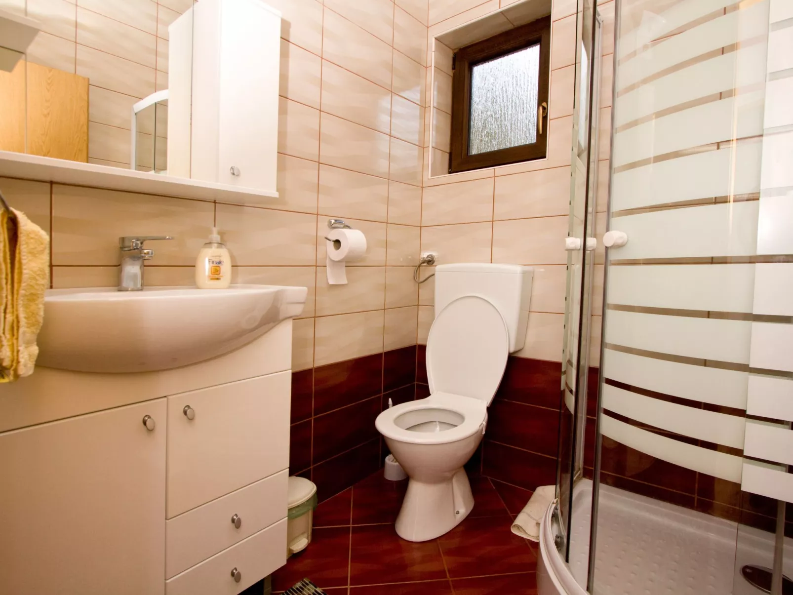 Mit Garten, Grill und Terrasse-Binnen