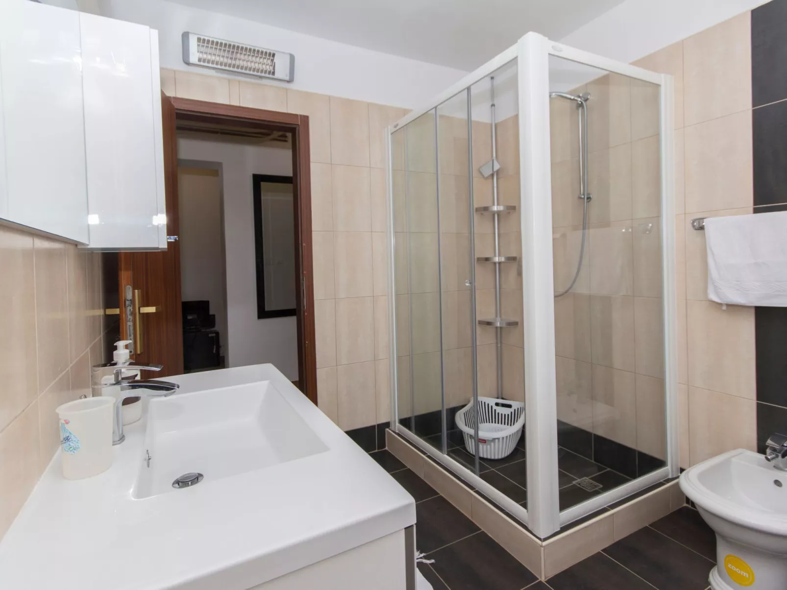 Haus in Vinkuran mit Pool und Bergblick-Binnen