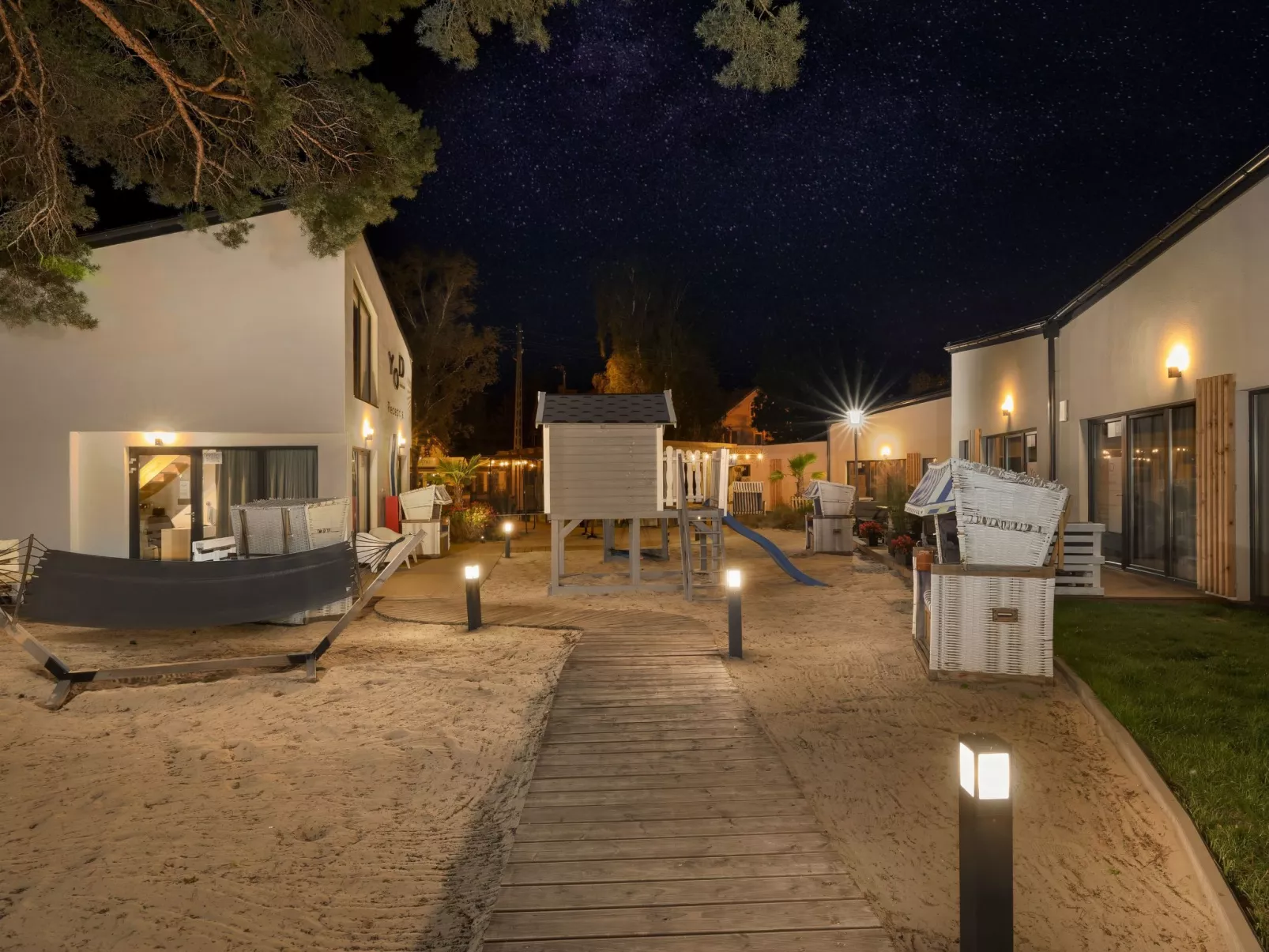 Mit privater Terrasse-Buiten