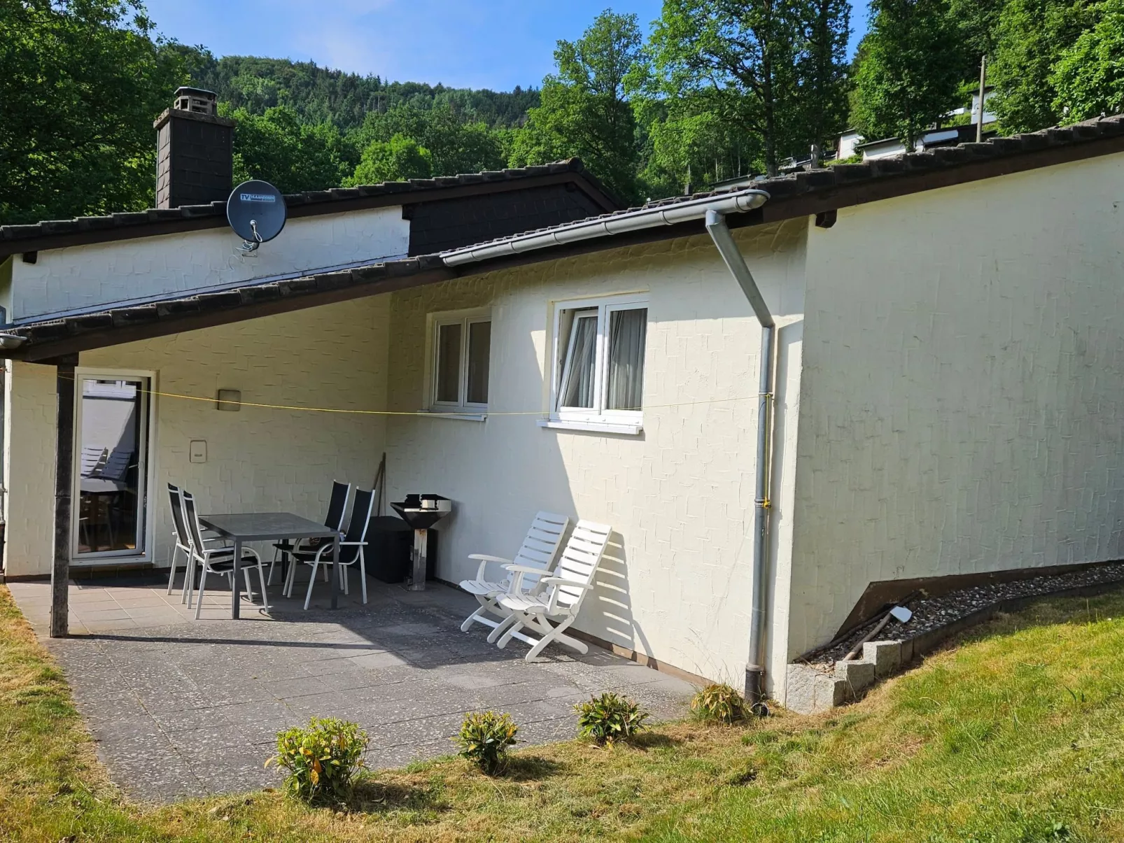Mit Garten im Naturpark Südeifel-Buiten