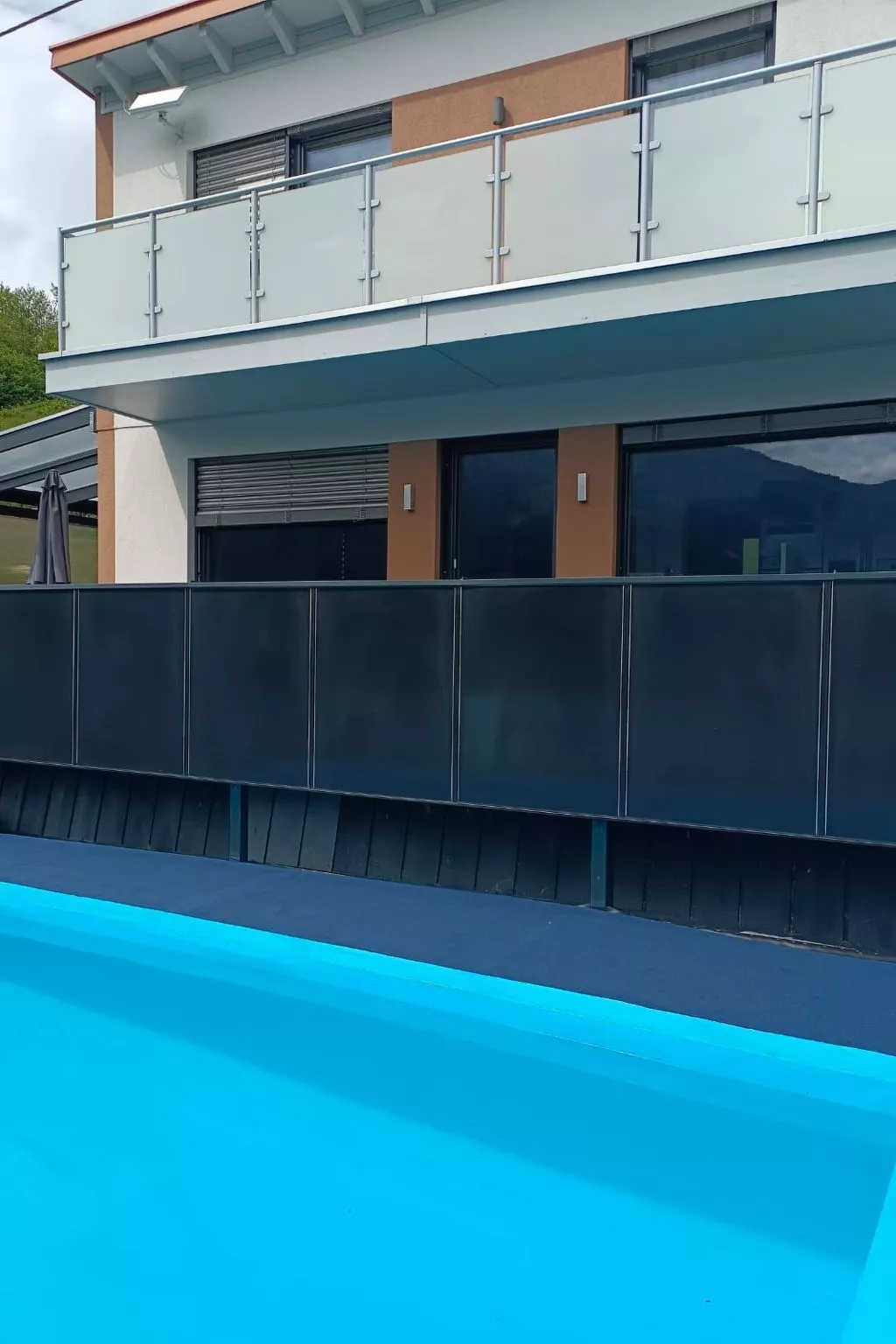 HET-Lounge-Image-tags.info