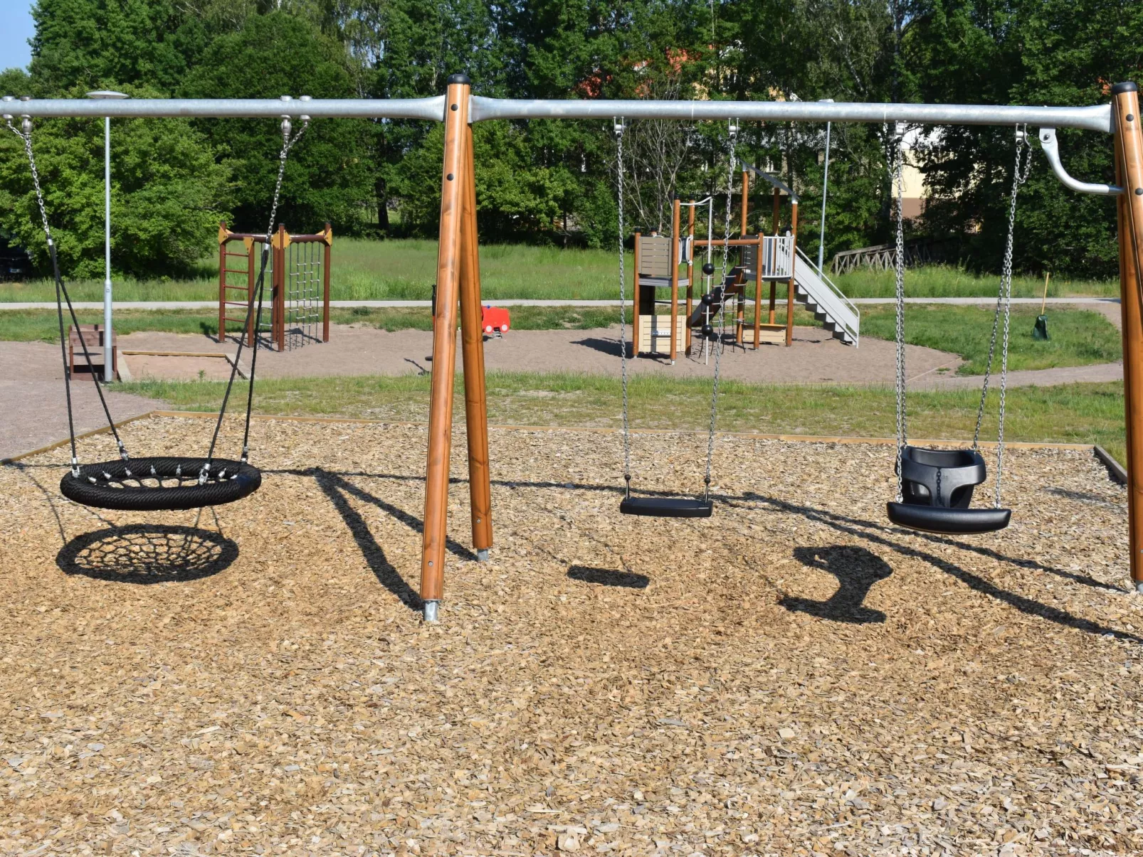 Typisch schwedisches Ferienhaus mit Garten-Buiten