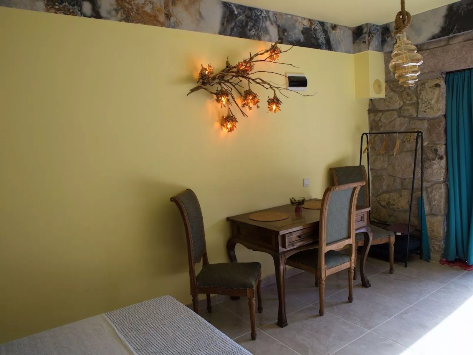 Assos Sivrice Gästehaus-Binnen