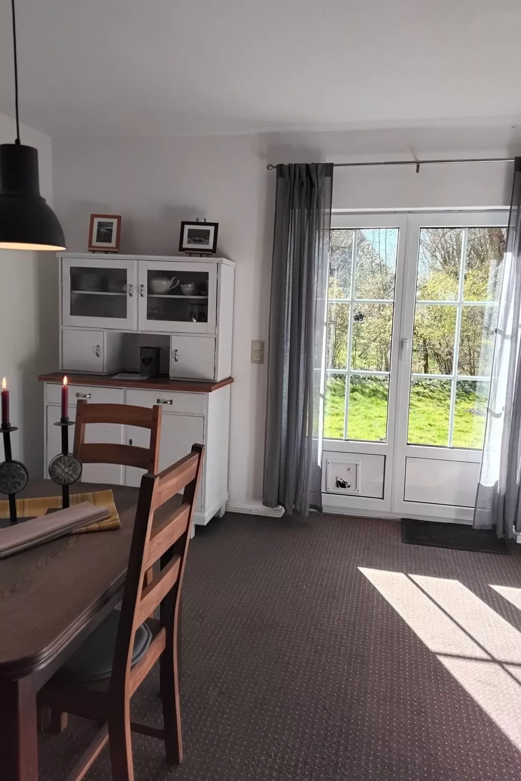 Auf zwei Etagen mit Gartennutzung-Binnen