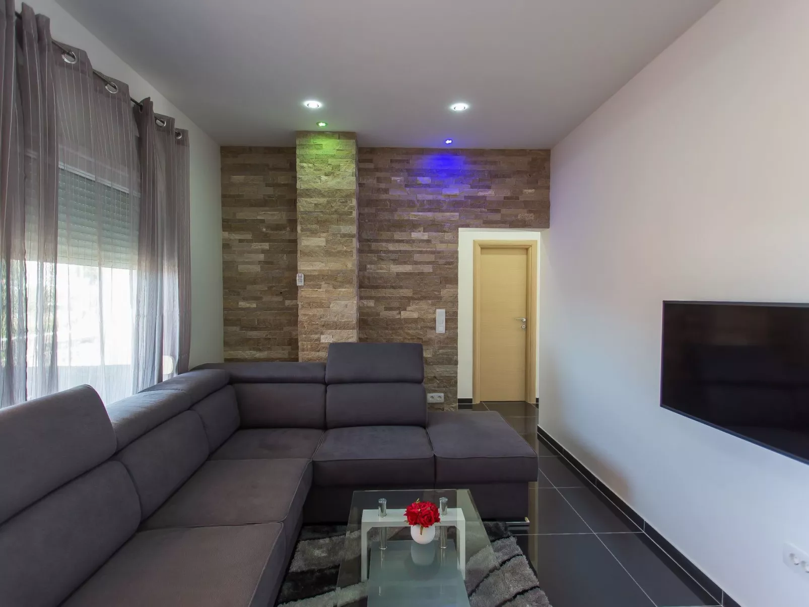 Moderne ap. 2 mit Pool und Grill in der Nähe von Split und Trogir-Image-tags.info