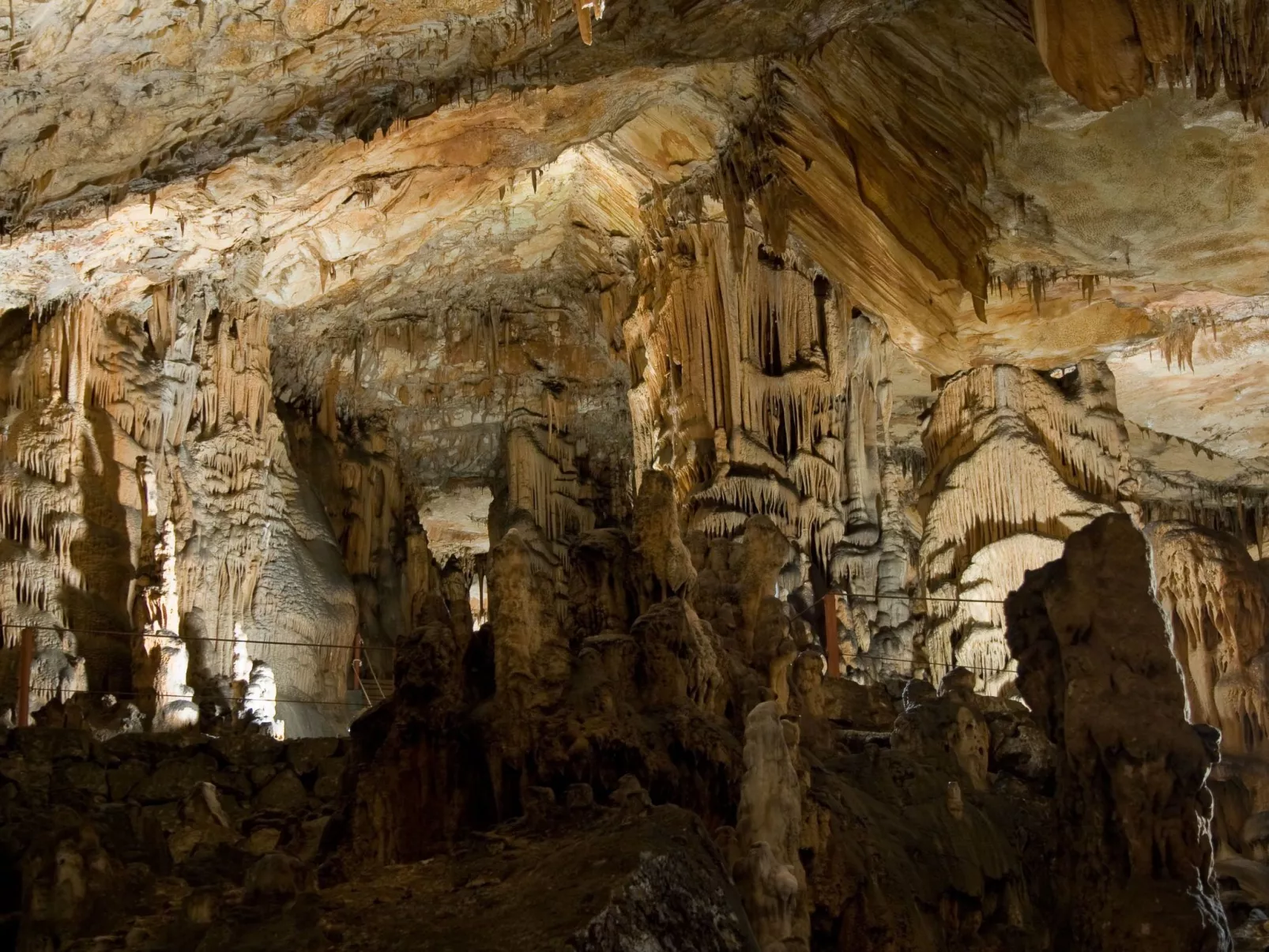 In Dugopolje mit Beheiztem Pool-Buiten