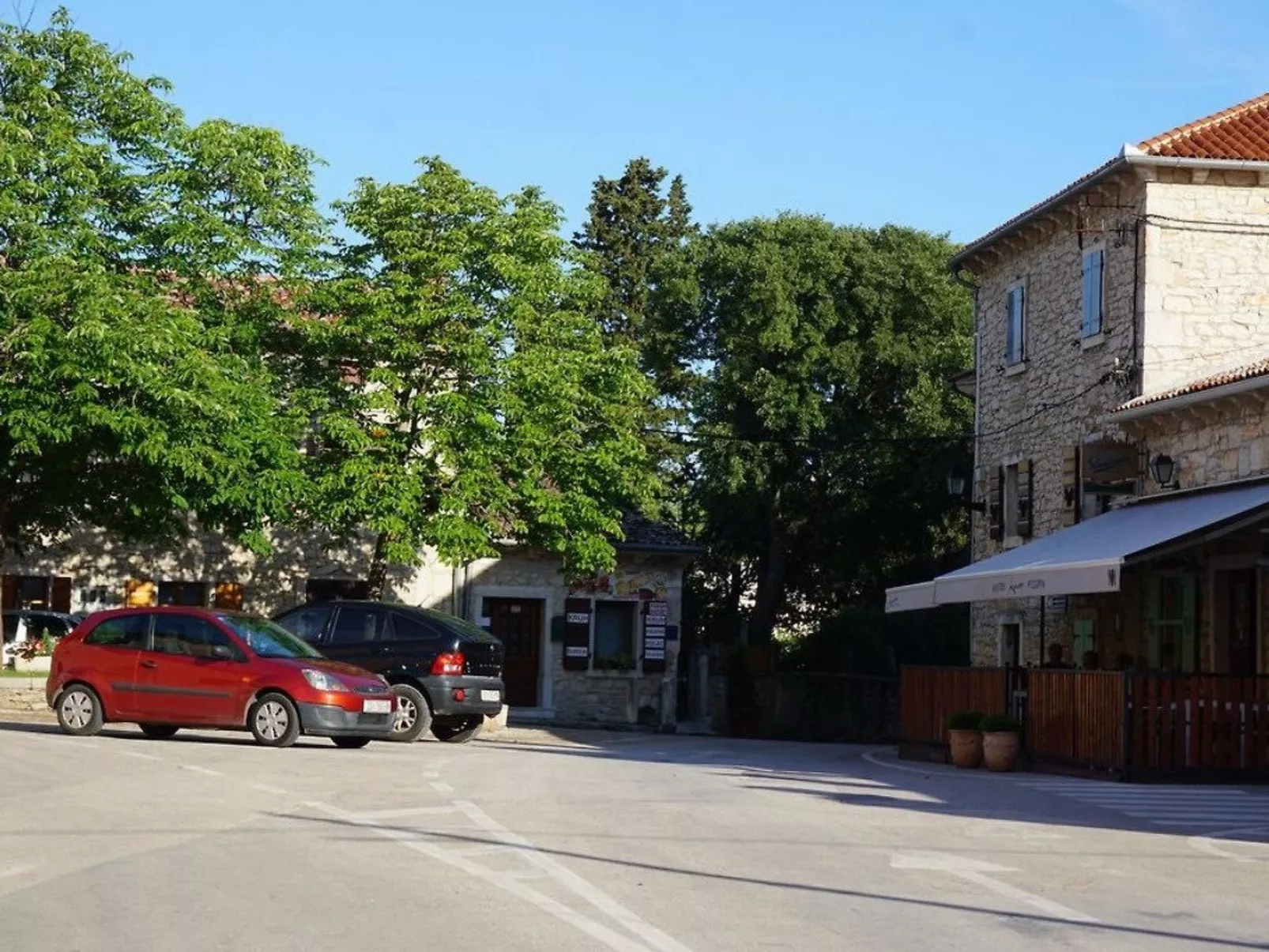 Neues Ferienhaus in Krnica mit Privatem Pool-Buiten