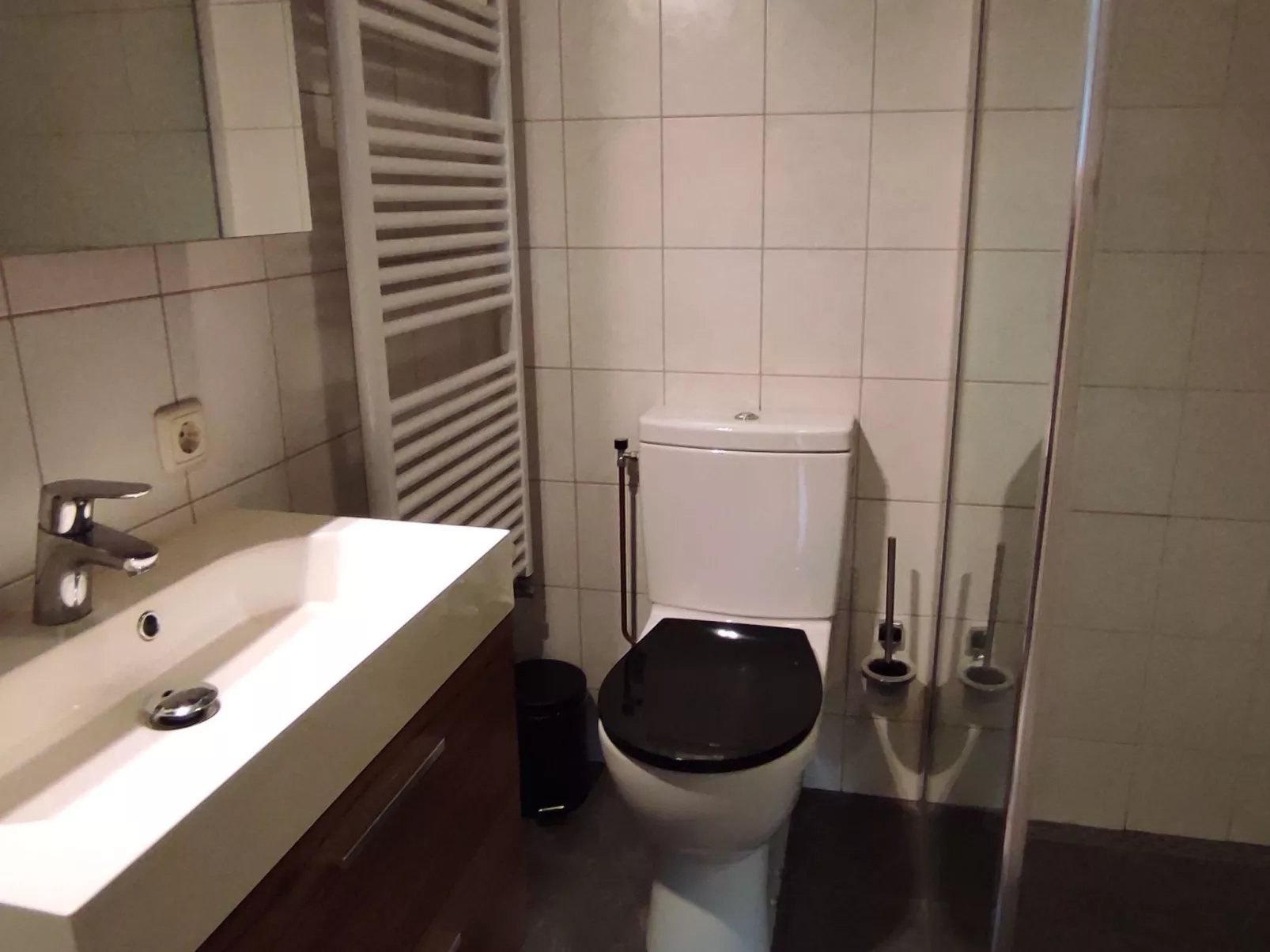 Gemütliches Ferienbungalow mit Garten-Binnen