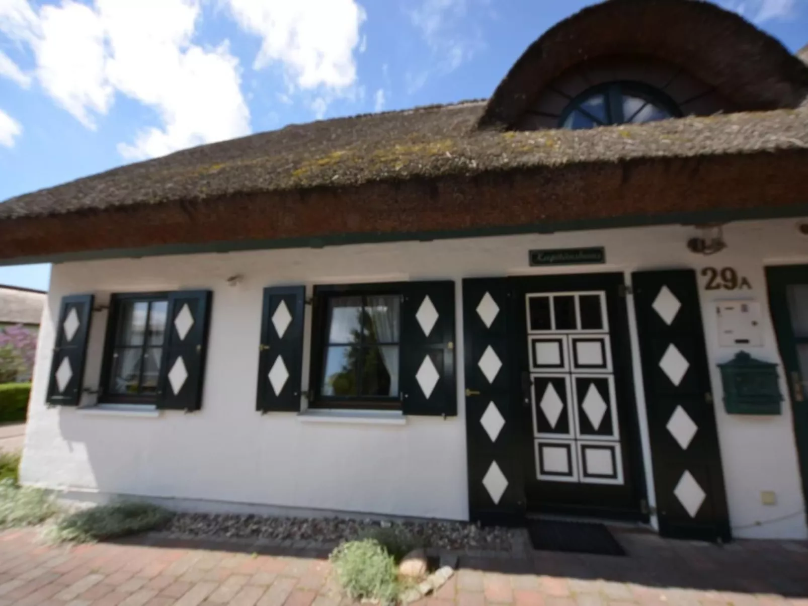 Kapitänshaus-Buiten