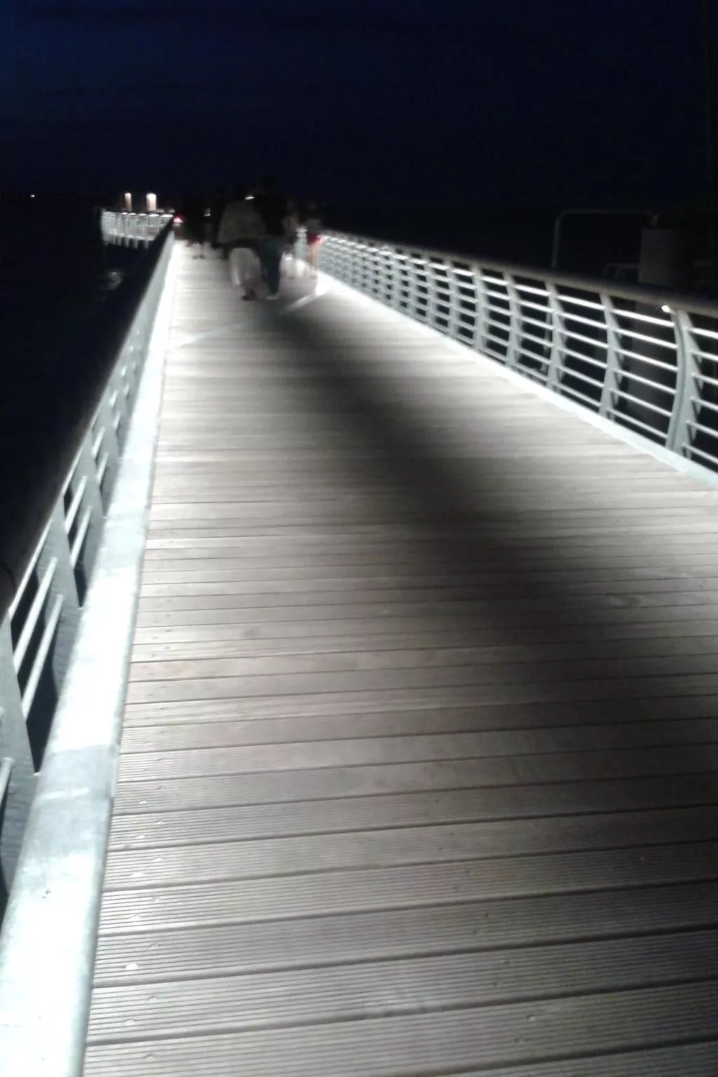 ToSi - 35 Meter zum tosenden Meer-Buiten