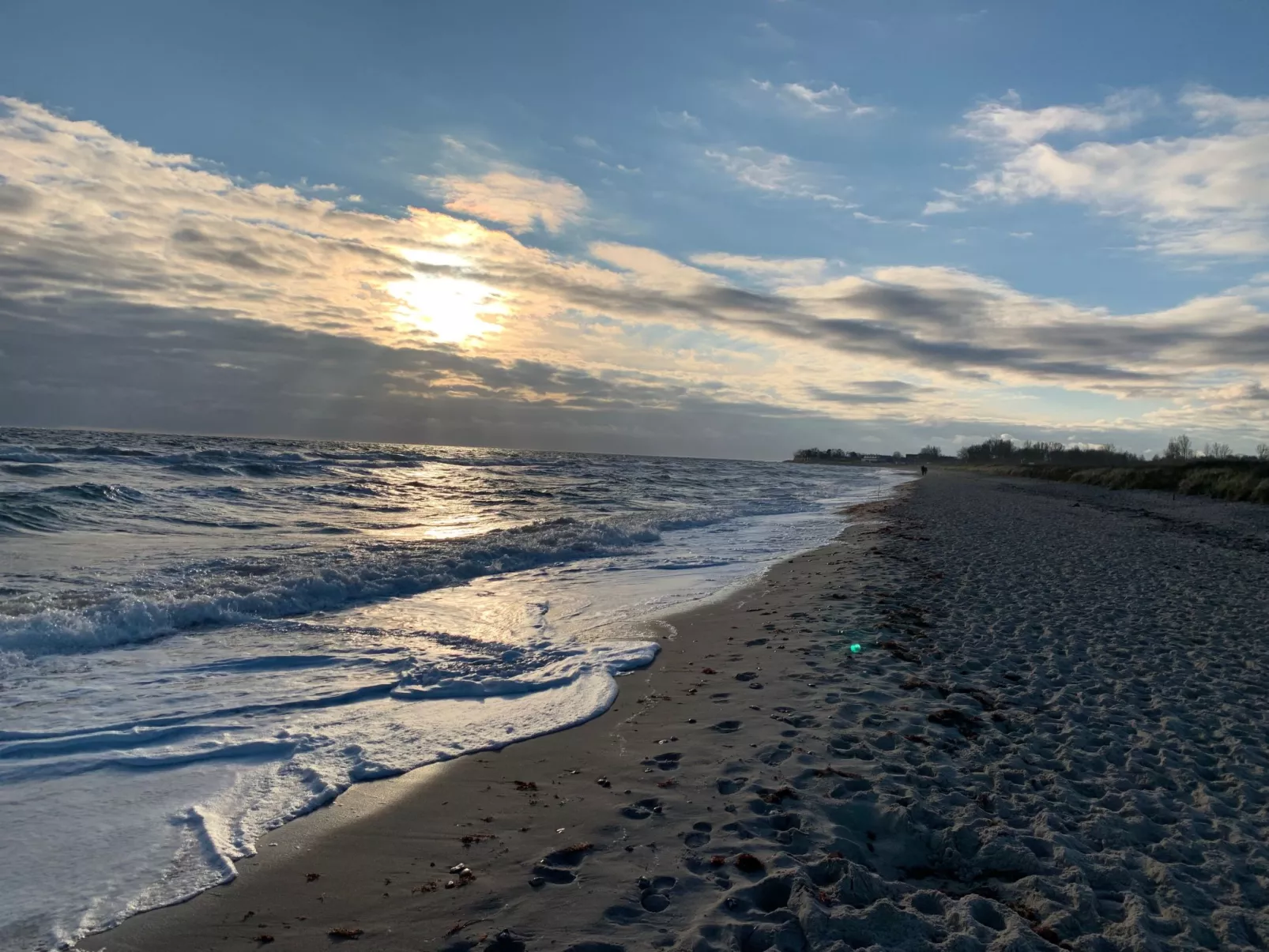 Hygge hus, tolle Ostseelage, freier Blick auf Felder-Buiten