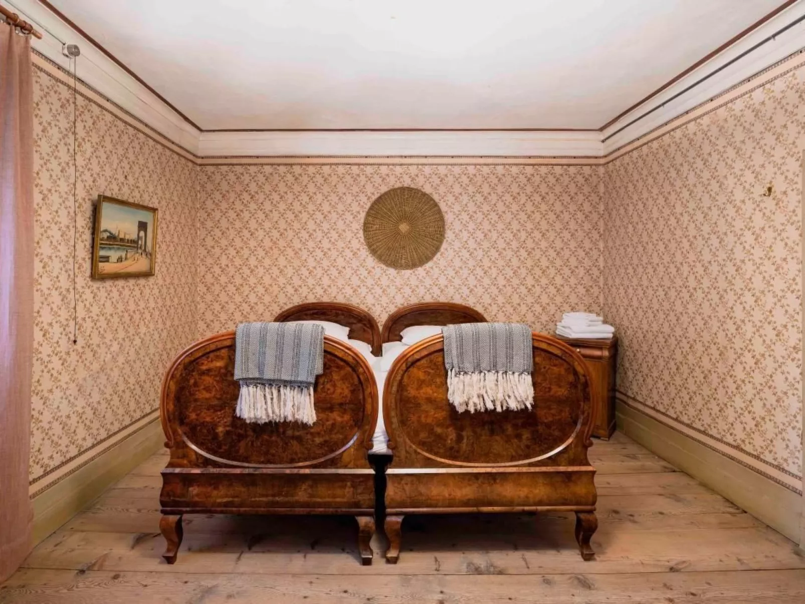 Bündner Zuckerbäckerpalazzo unter Denkmalschutz-Binnen