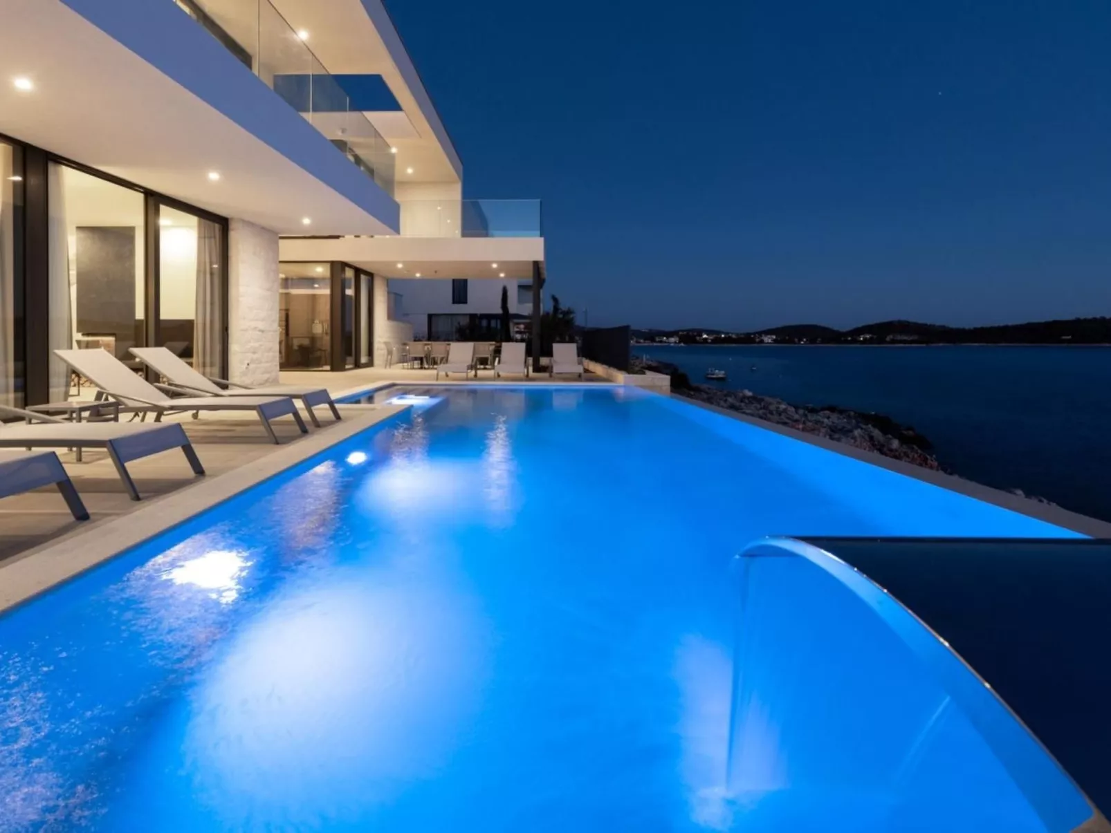 Schöne Villa Marvella für 10 Personen-Buiten