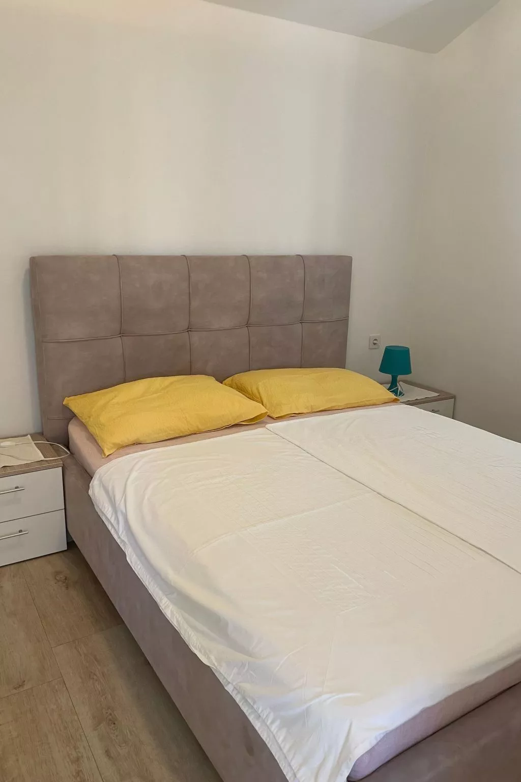 "Sanset" mit Blick auf das Wasser-Binnen