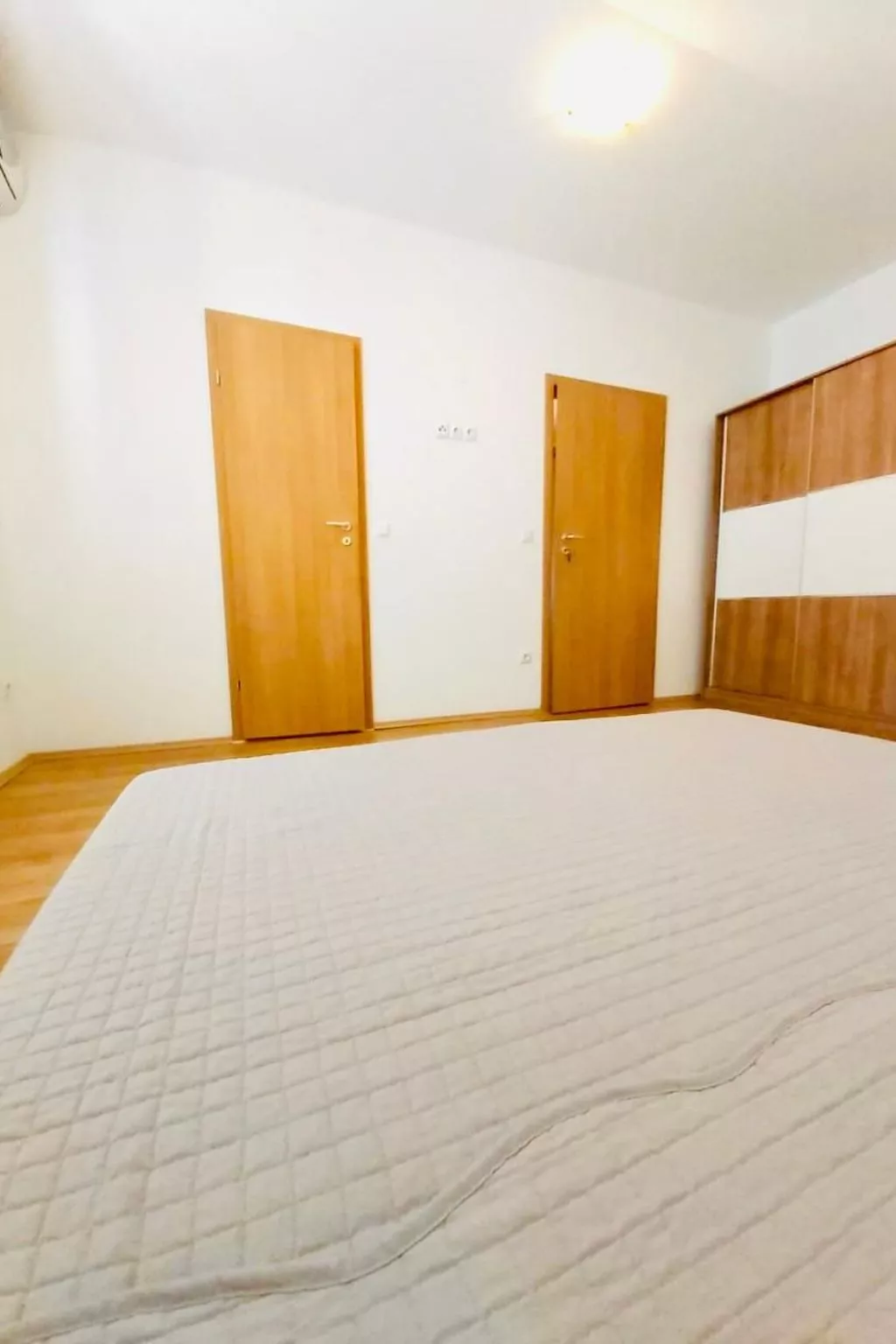 Dachgeschosswohnung auf zwei Etagen mit schönem Meerblick-Binnen