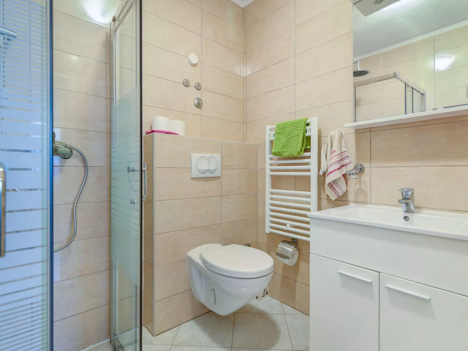 Wohnung mit Terrasse-Binnen