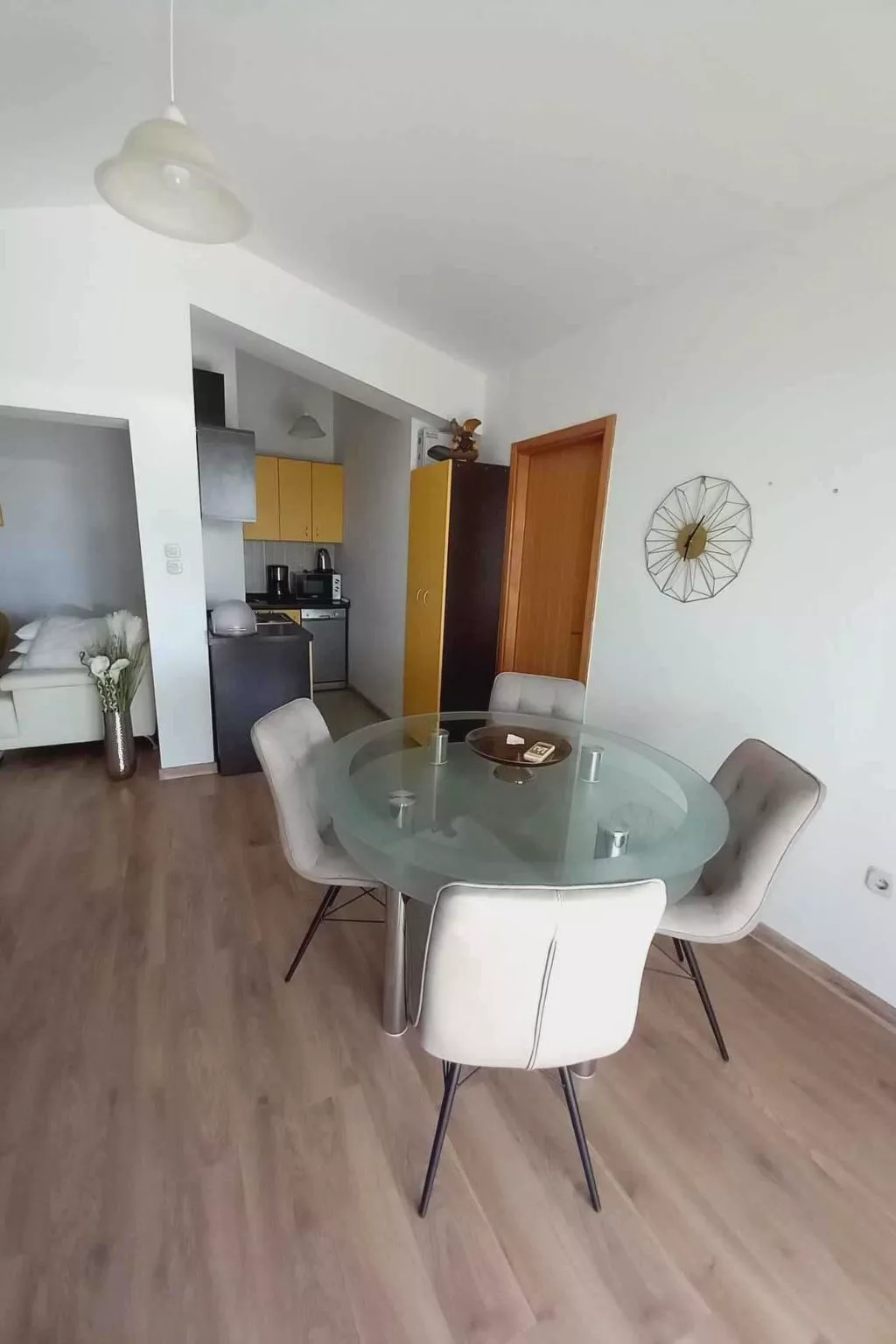 Wohnung mit Whirlpool-Binnen