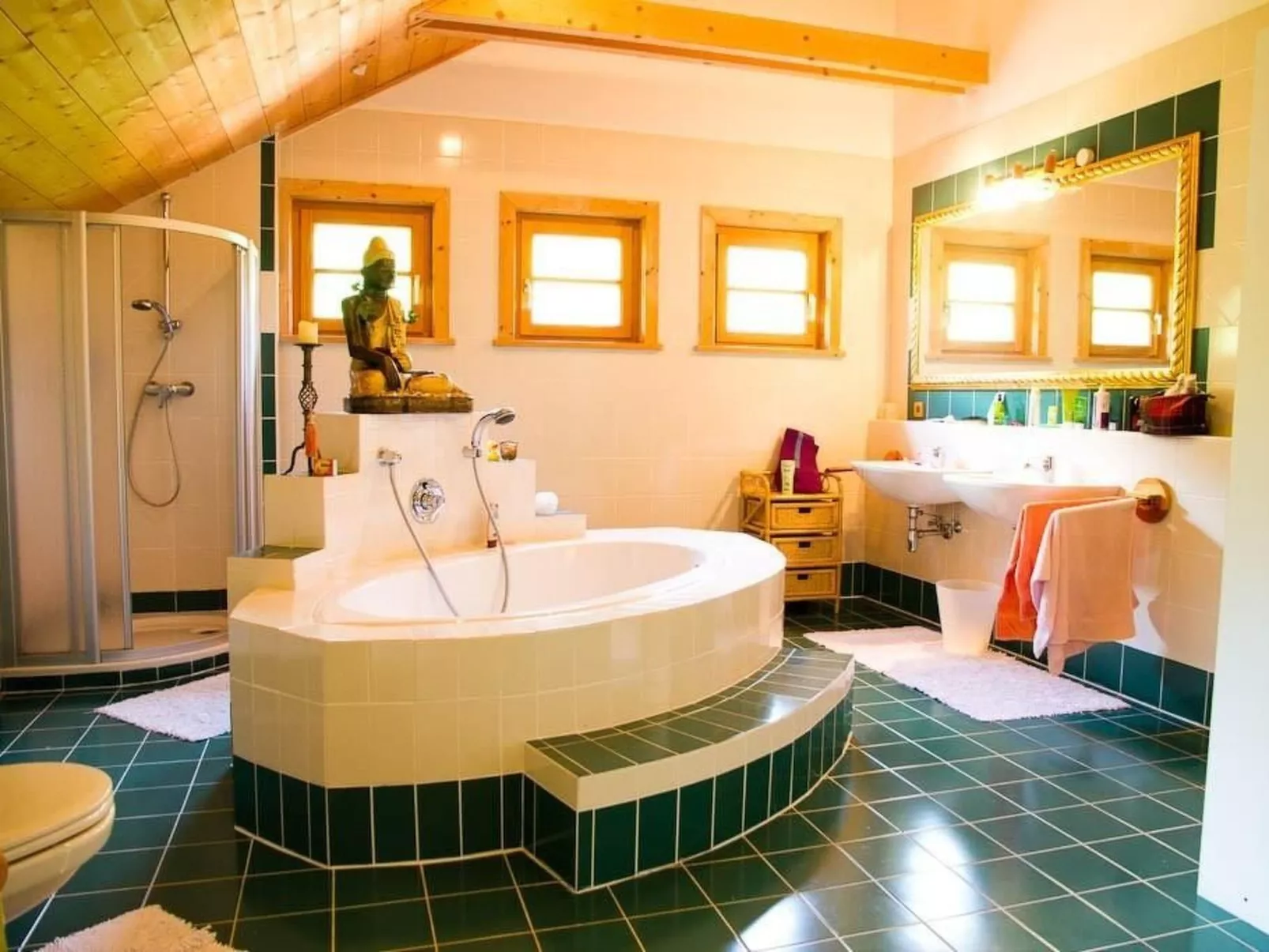 Komfortables Vollholzhaus in Fischertratten-Binnen