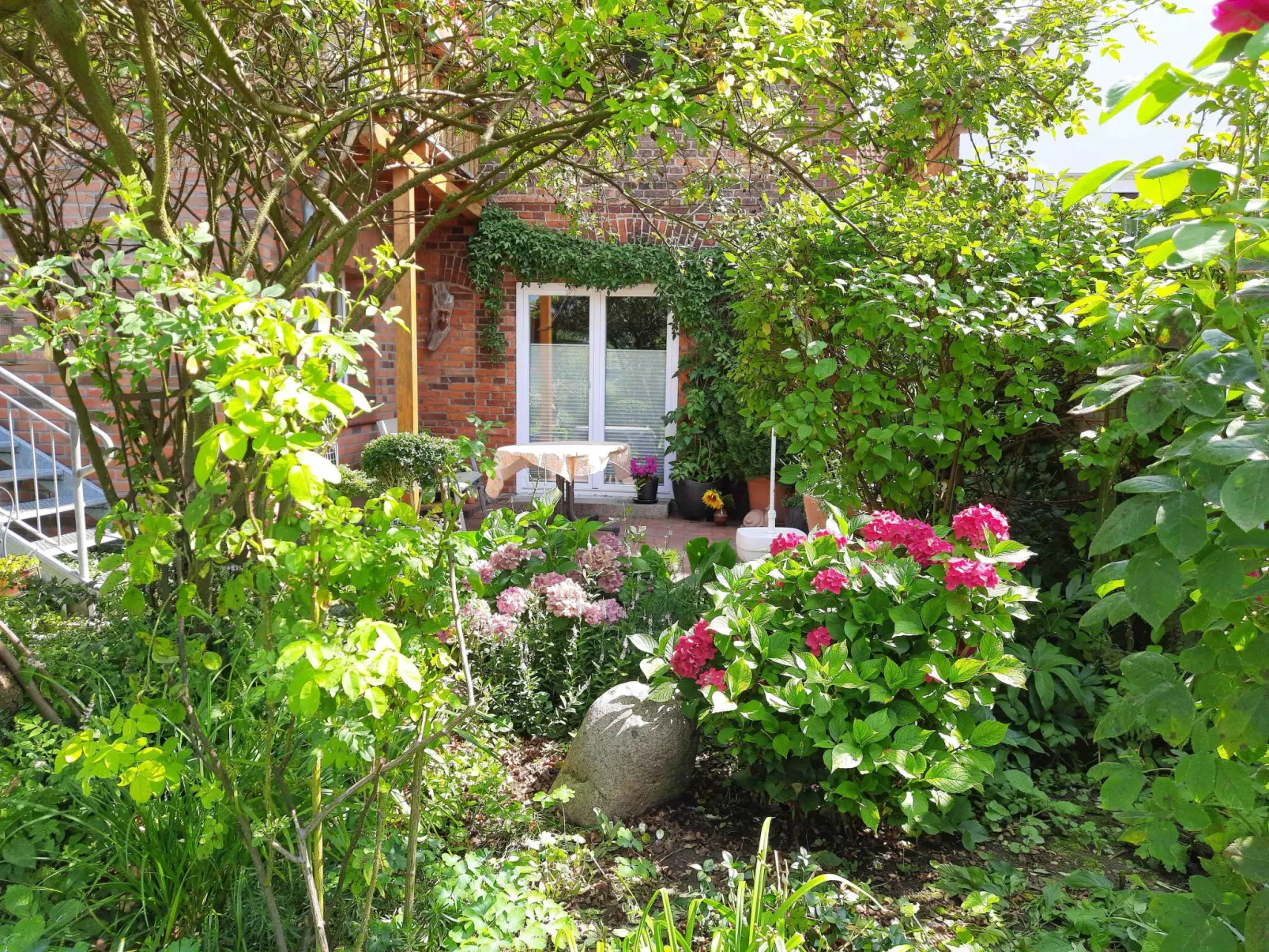 Charmante Wohnung in Dassow mit Terrasse und Gri - Buiten
