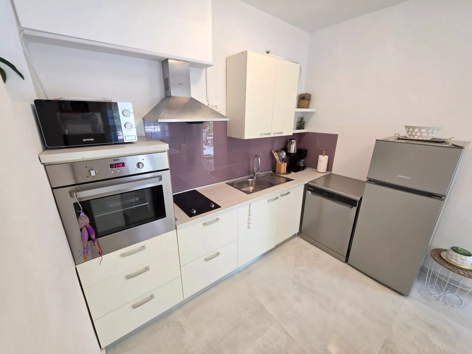 Wohnung mit Terrasse, 200m vom Strand entfernt-Binnen